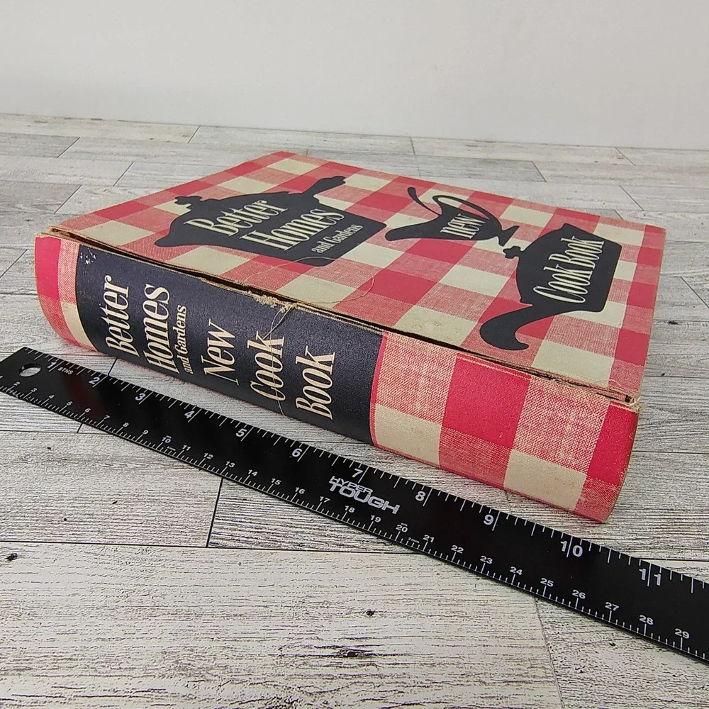 Vtg 1953 Better Homes And Gardens New Cookbook 1st Edition 7th Printing + Extras